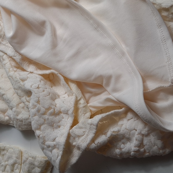 WOMEN'S LONG SLEEVE M WILDFABLE - Picture 15 of 16